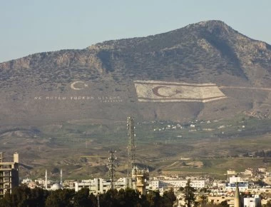 Προς οριστική διχοτόμηση της Κύπρου: Για πρώτη φορά Τουρκία & κατεχόμενα απαιτούν «λύση» δύο κρατών!